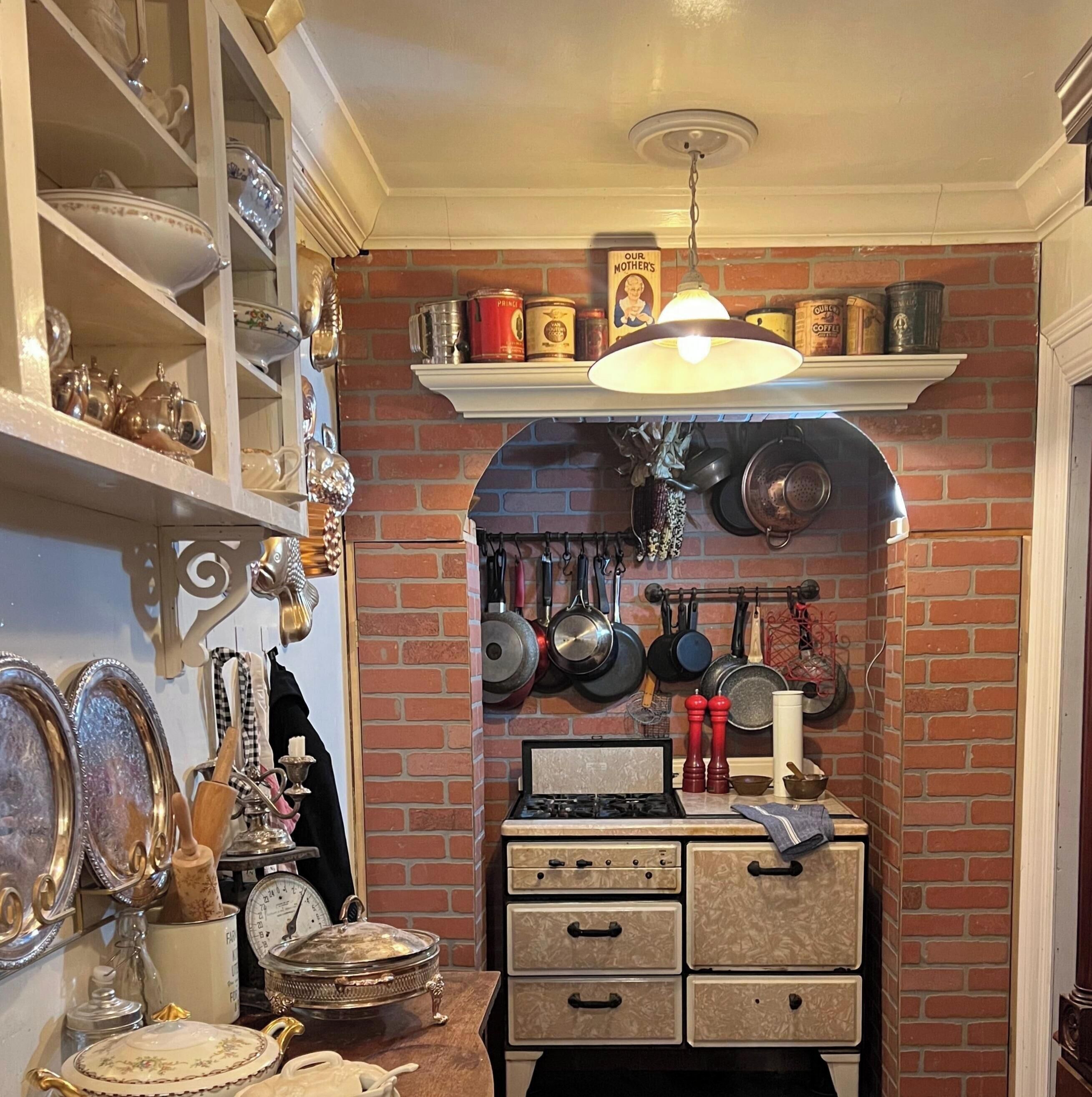 冰箱、微波炉、烤箱、炉灶