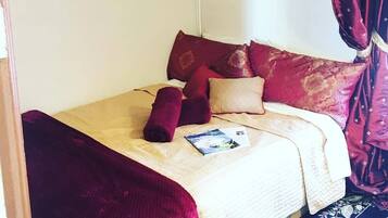1 Schlafzimmer, Bügeleisen/Bügelbrett, kostenloses WLAN, Bettwäsche