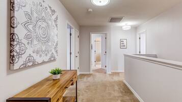 Vila (Beautiful - 6 bed 5 bath House w Pool) | Eksterior