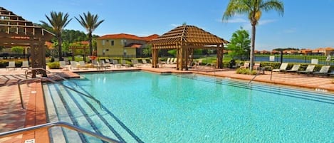 House | Pool | Outdoor pool