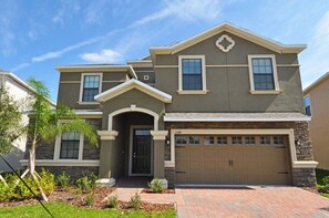 Villa (Providence IHR 3036) | Exterior