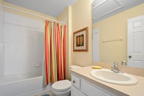 House (3 bed 3 bath villa w/ private pool - ) | Bathroom