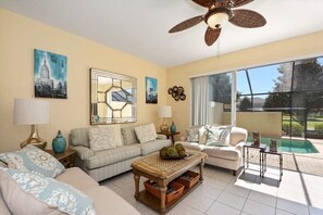 House (3 bed 3 bath villa w/ private pool - ) | Living room