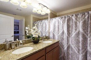 House | Bathroom - Storey Lake IHR 3058 (Kissimmee)