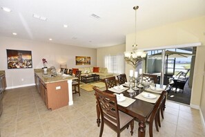 House | Private kitchen | Fridge, microwave, dishwasher, cookware/dishes/utensils - Storey Lake IHR 3058 (Kissimmee)