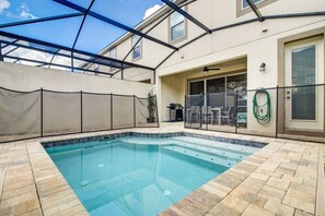 House (Incredible 5 bed 4 Bath with Private )