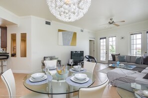 Huoneisto (Reuinon IHR 4012) | 3 makuuhuonetta, ilmainen Wi-Fi, vuodevaatteet