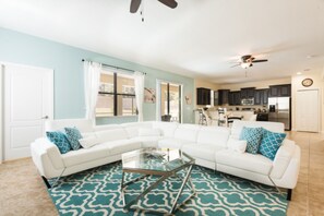 Villa | Living room | Flat-screen TV, fireplace - 1450mvd00 (Davenport)