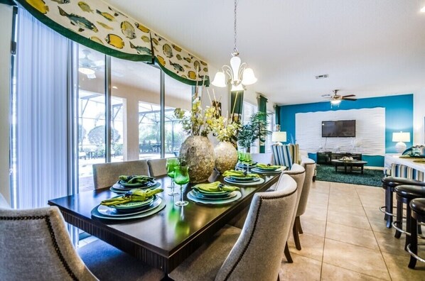 Villa | Dining