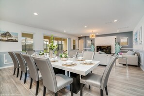 House | Private kitchen | Fridge, microwave, cookware/dishes/utensils