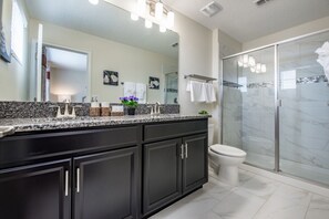 Bathroom - Champions Gate IHR 4038 (Davenport)