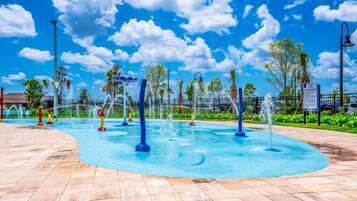 Casa (Luxury Lake View 8 BR Villa With Game) | Alberca | Alberca al aire libre