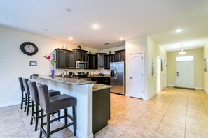 Villa (Champions Gate IHR 4107) | Private kitchen