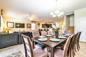 Villa (Champions Gate IHR 4107) | Private kitchen