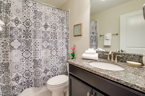 Villa (Brand New 6 Bedroom *Disney Area* Pri) | Bathroom
