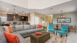 House (Storey Lake IHR 2022) | Living room