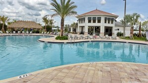 House (Storey Lake IHR 2022) | Pool