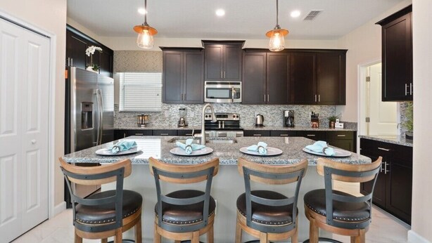 House (Storey Lake IHR 2022) | Private kitchen