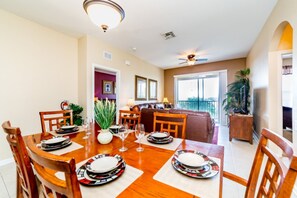 House (3 Bedroom Condo) | Private kitchen - 3 Bedroom Condo (Kissimmee)