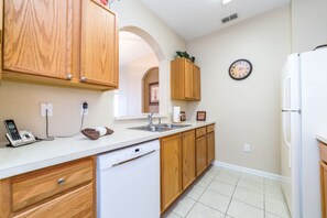 House (3 Bedroom Condo) | Private kitchen