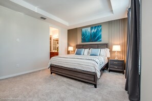 Ferienhaus (Orlando Newest  Resort Community Town) | 5 Schlafzimmer, Bügeleisen/Bügelbrett, kostenloses WLAN