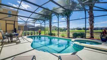 Villa | 5 bedrooms, free WiFi