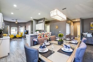 Villa | 5 bedrooms, free WiFi