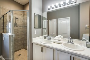 Villa | 4 bedrooms, free WiFi - 101norfol (Davenport)
