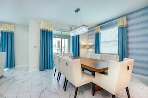 Villa (1580FD High End Champions Gate Furni) | Private kitchen