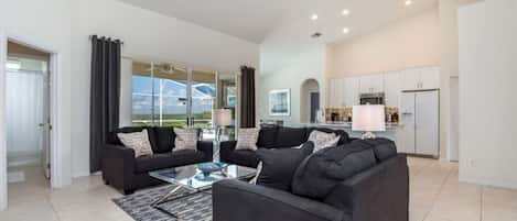 Villa | Living room | Flat-screen TV