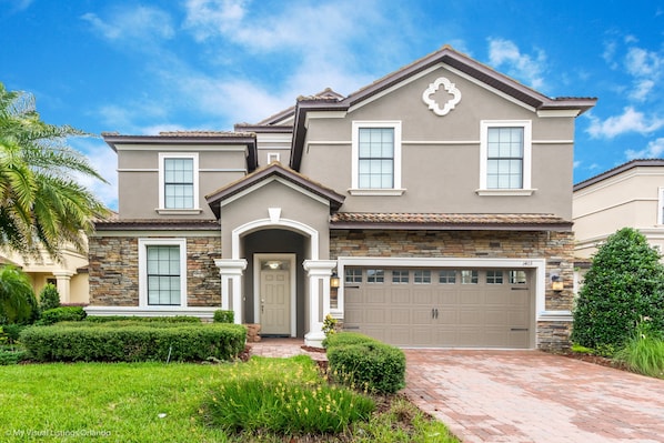 Villa ( 9 Bedroom 5 Bathroom Champions Gate ) | Exterior