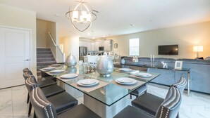 Villa | Dining