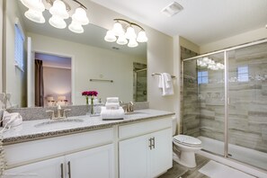 Villa (5416SC Luxury 6 Bedroom 4.Bath  Home ) | Bathroom - Luxury 6 Bedroom 4 Bath Home with Spa (Davenport)