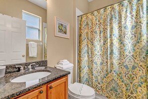 Villa | Bathroom - 458 Belfry (Davenport)