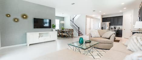 Villa (Amazing 7 Bedroom 5 Bathroom Solara ) | Exterieur