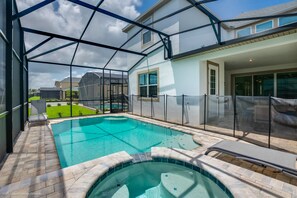 Villa (Amazing 7 Bedroom 5 Bathroom Solara  ) | Exterior