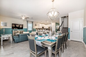 Villa | 8 bedrooms, free WiFi