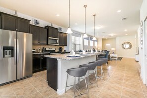 Villa (Brand new 5 bedroom near Disney Priva) | Exterior