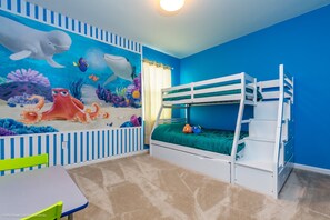 Villa (Spacious and Modern 8 Bedroom 5 Bathr) | 8 bedrooms, free WiFi