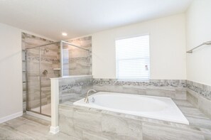 Villa (9012SD Amazing 6 Bedroom 6 Bathroom ) | Bathroom