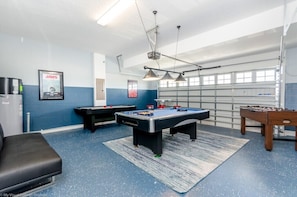 Villa (9012SD Amazing 6 Bedroom 6 Bathroom ) | Games room