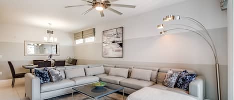 House (4741CT UNIT101 Amazing Story Lake Br) | Exterior