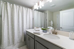 Ferienhaus (4911WIND) | Badezimmer
