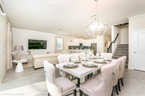 Villa (15725MC Amazing Champions Gate 9 Bedr)