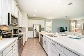 Villa (9063 SUNSHINE) | Private kitchen