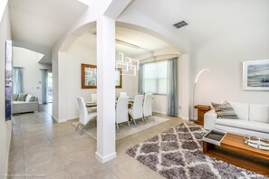 Villa (5196OA Luxury 6 Bedroom 4.Bath  Home ) | 6 bedrooms, free WiFi - Luxury 6 Bdrm 5.5 Bath Rental Villa (Davenport)