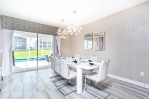 Villa (Champions Gate 8 Bedroom Resort Villa) | Dining - Champions Gate 8 Bedroom Resort Villa (Davenport)