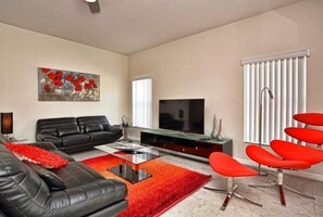 Villa | Vardagsrum | LED-tv