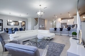 Villa (8915SD  8 Bedroom Resort Villa With G) - 8915sd 8 Bedroom Resort Villa With Games R (Davenport)