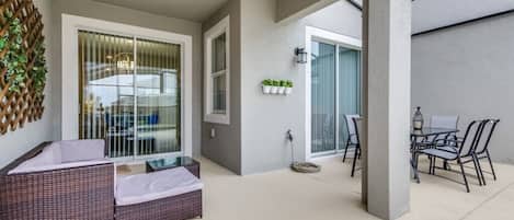 House (9025DLD00) | 4 bedrooms, free WiFi
